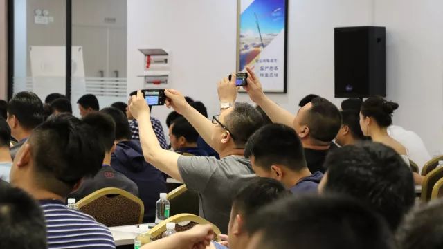 趨勢至上·贏領(lǐng)未來丨將軍企業(yè)《設(shè)想未來》發(fā)布會圓滿成功！
(圖5)