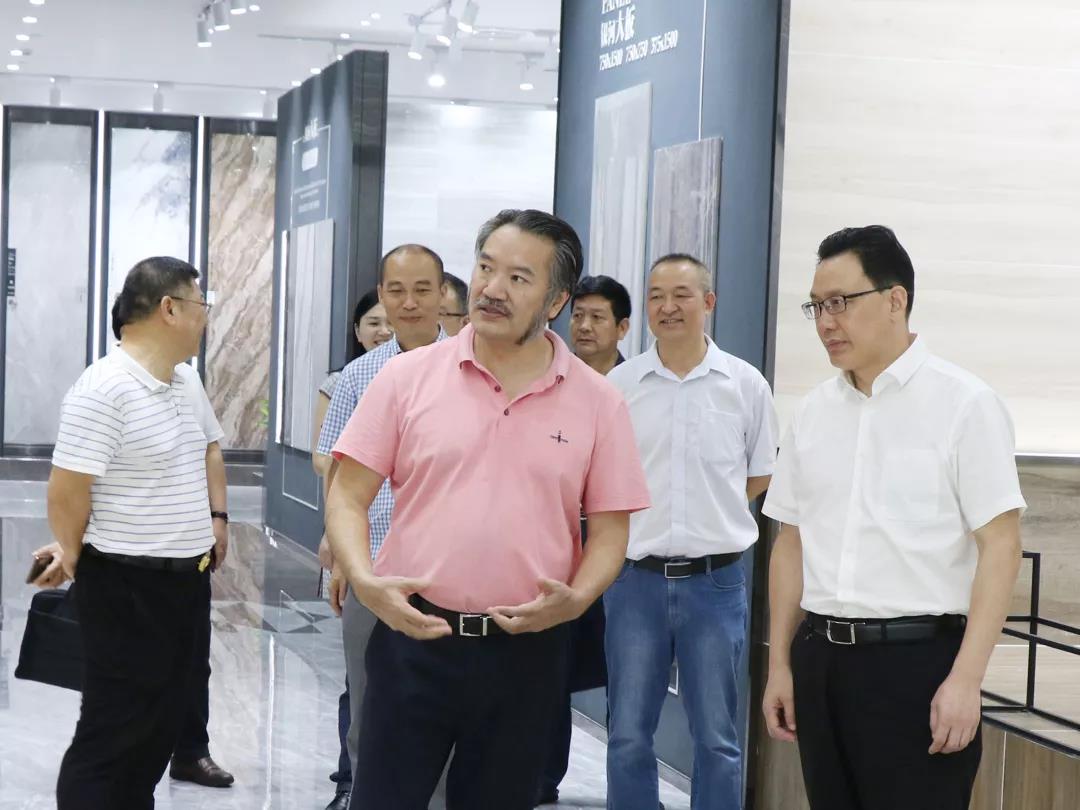 頭條丨衡陽(yáng)政府考察團(tuán)再度走進(jìn)將軍企業(yè)，共商發(fā)展未來(lái)！
(圖10)